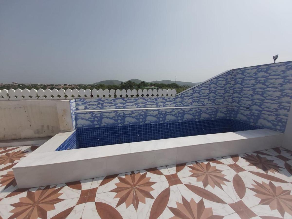 Karni Villa Lovely 2 Bhk Appt And Terrace ชัยปุระ ภายนอก รูปภาพ